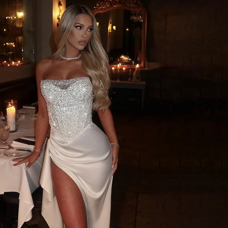 סט שני חלקים חצאית מקסי סאטן וטופ מחוך סטרפלס בעיטור פייטים - Milani