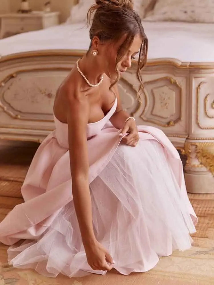 שמלת מידי סטרפלס בגזרת A - ארייא