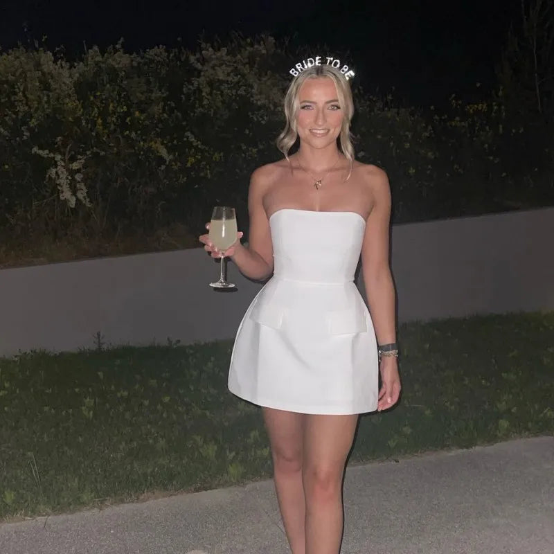 שמלת מיני סטרפלס בגזרת A בעיטור דמויי כיסים - אנחלס