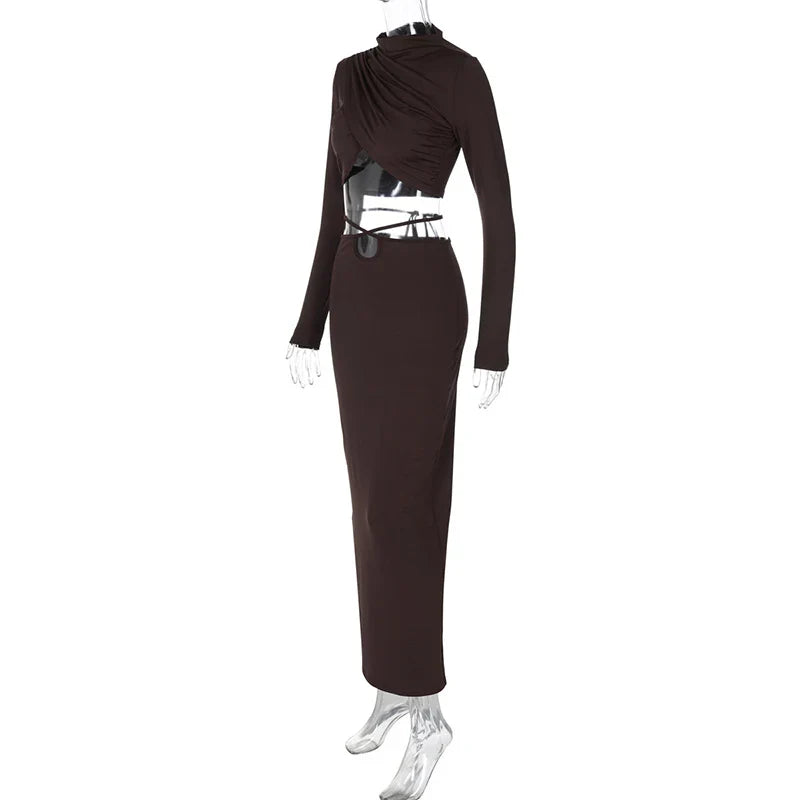 סט שני חלקים חולצת טופ בעיצוב קרוס גולף וחצאית מקסי בעיצוב קרוס בבטן - מורנה