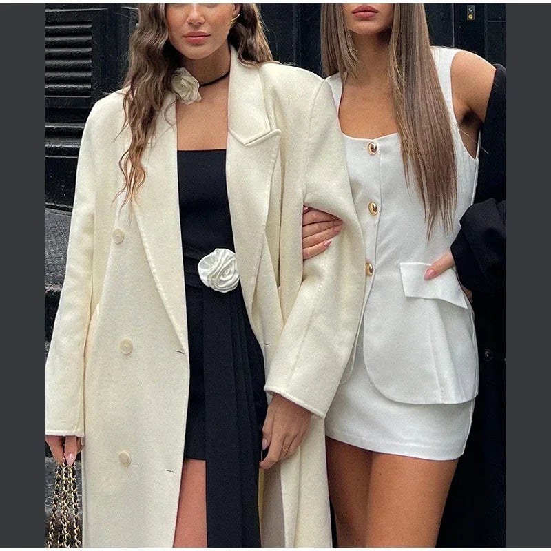 סט שני חלקים אלגנטי חצאית מיני ווסט כפתורים - ולנטינה