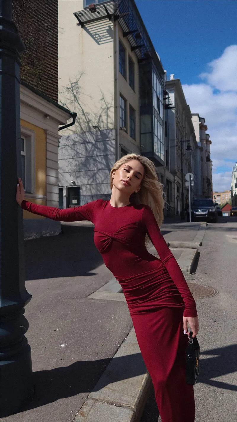 שמלת מקסי צמודה בעיצוב כיווצים - לין