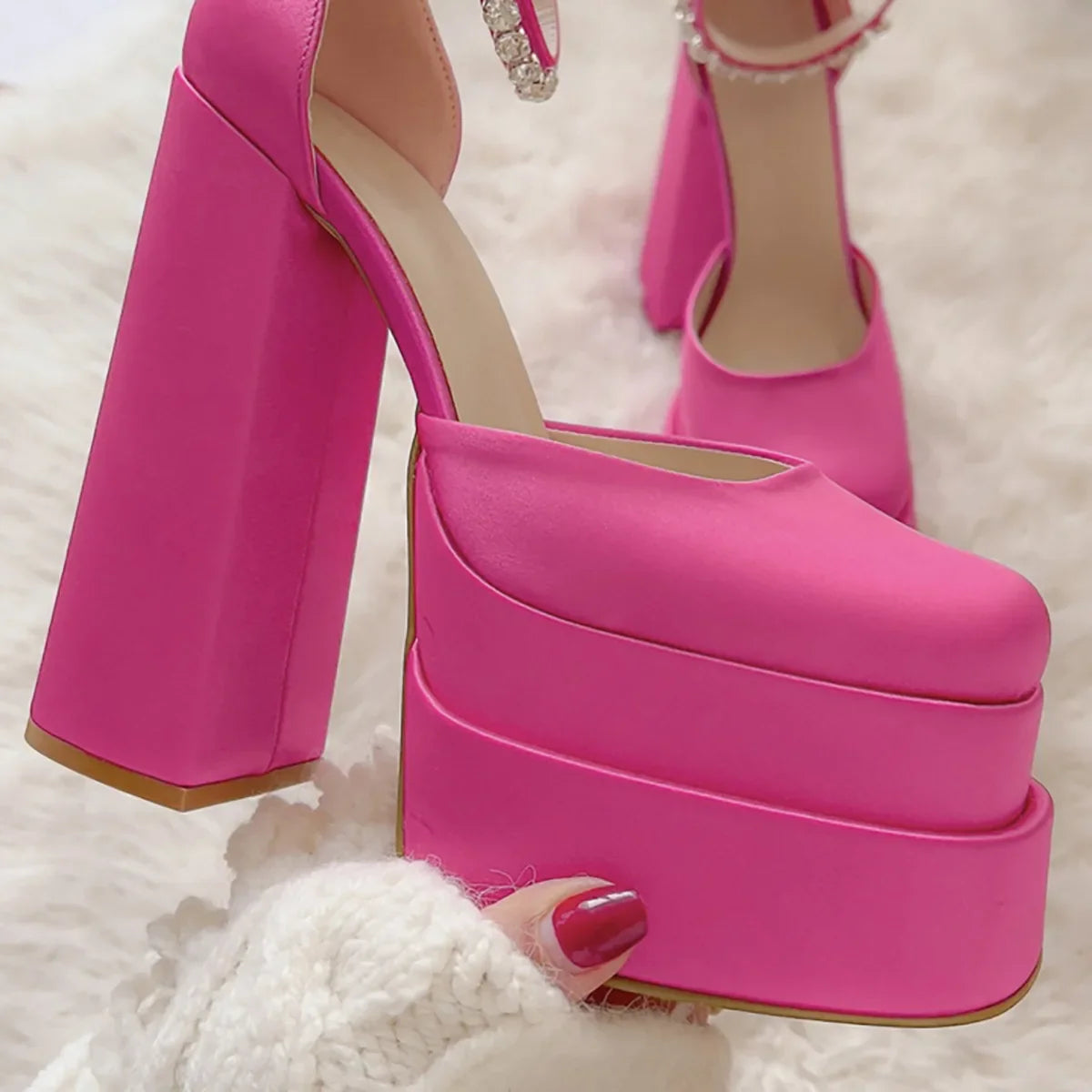 נעלי בובה עקב פלטפורמה בד משי סאטן בעיטור יהלומים - מליס