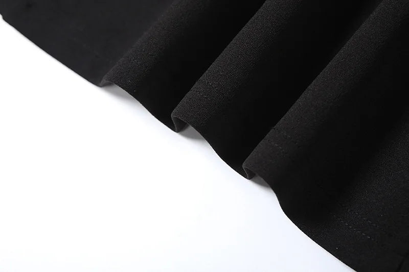 שמלת מיני בגזרת A צמודה לצוואר צווארון V - Marlowe