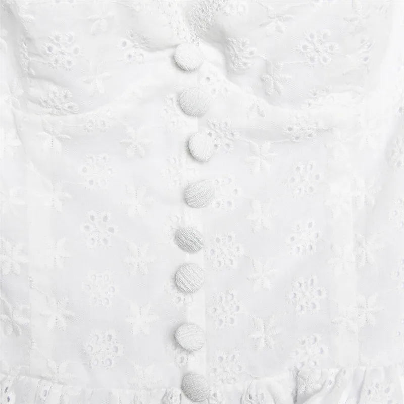 שמלת מיני סטייל כפרי בגזרת A בעיצוב רקמת פרחים - אמנדה