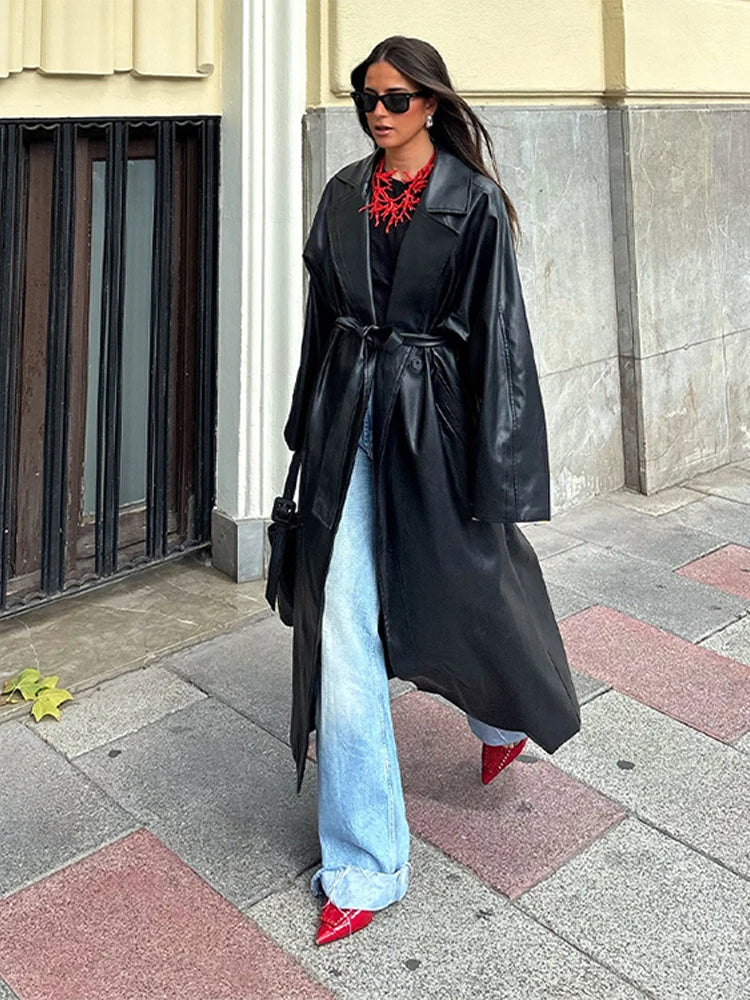 מעיל עור ארוך בשילוב חגורת קשירה - סול