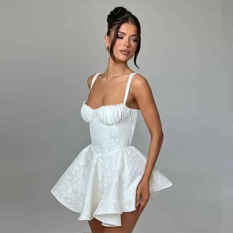 שמלת מיני בעיצוב רקמת איורי פרחים בעיטור תחרה - בלנקה