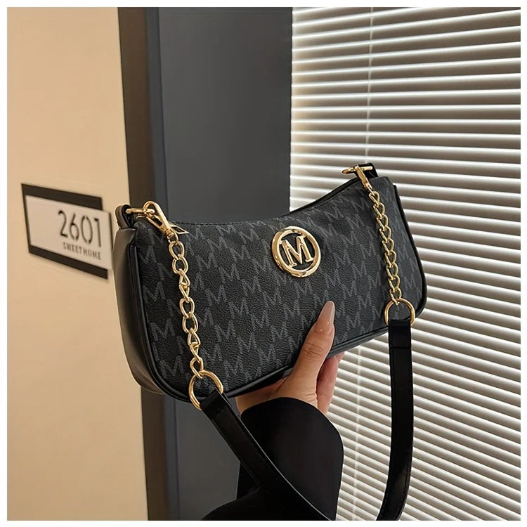 Handbag with M design