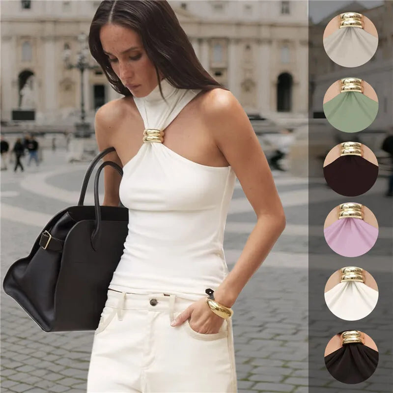 טופ גופייה בעיצוב גולף בעיטור אבזם - מויה