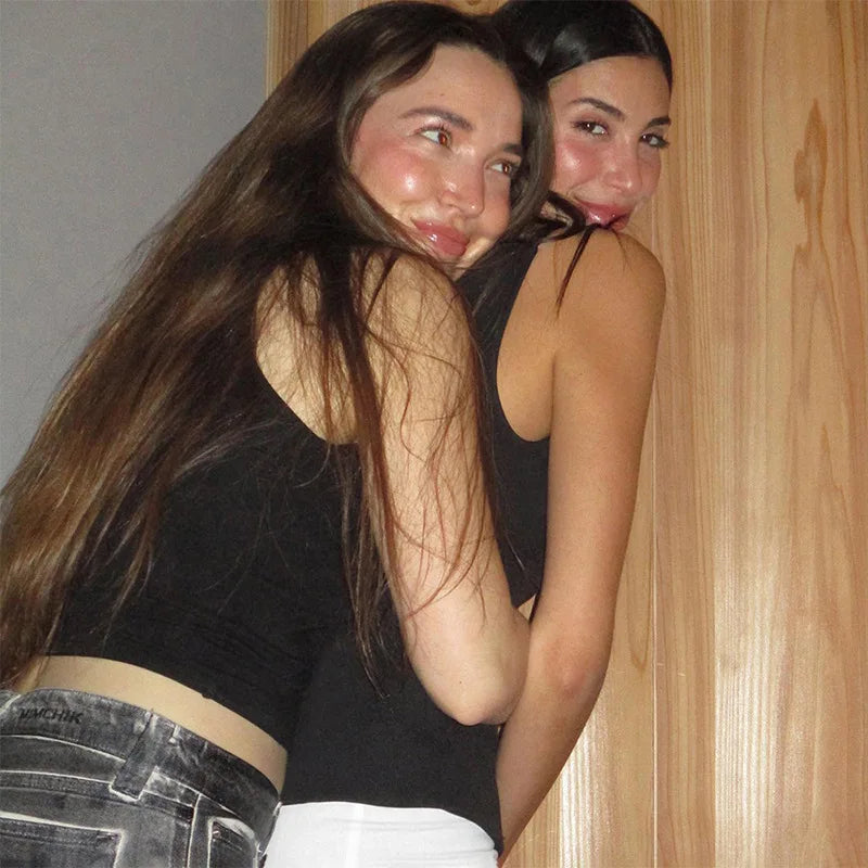 גופיית כפתורים באיי