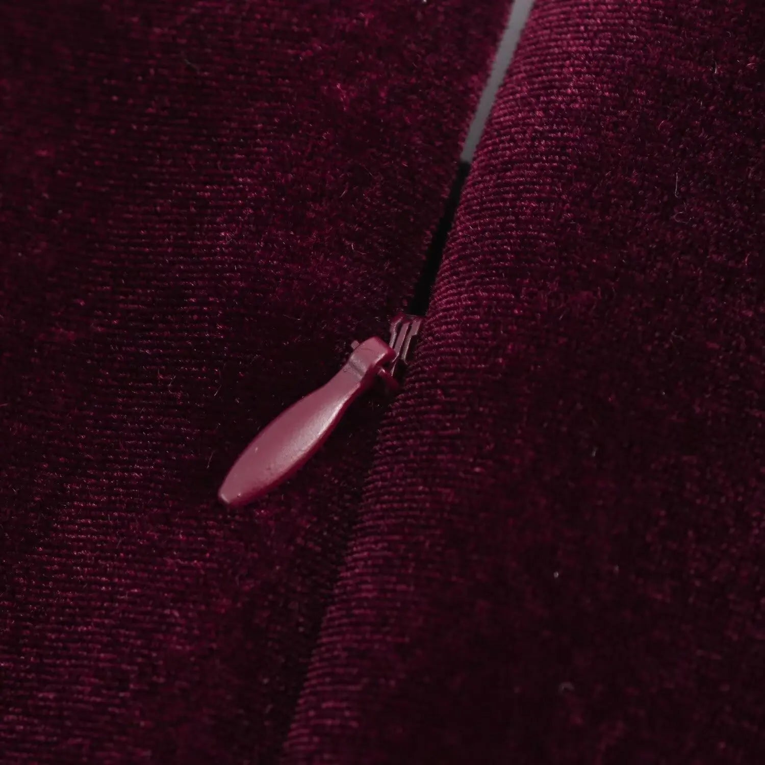 שמלת מיני קטיפה בגזרת A - Sydney