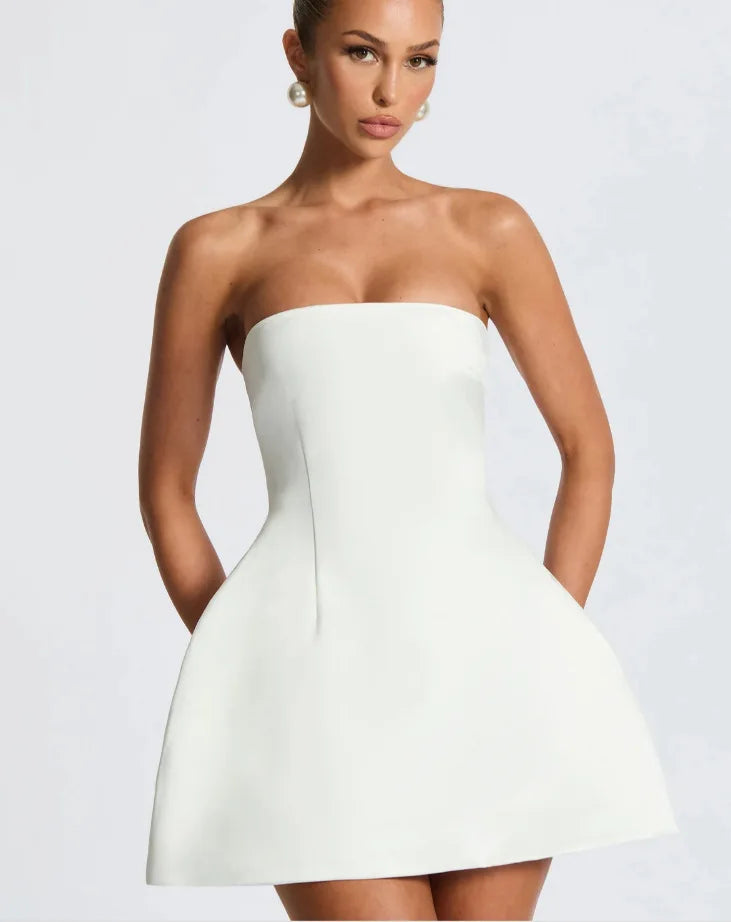 שמלת מיני סאטן בגזרת A בעיטור פפיון קשירה בגב להצמדה במותן - ליליה