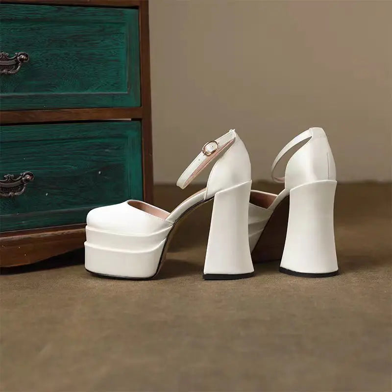 נעלי עקב סגורות בד משי - סאן