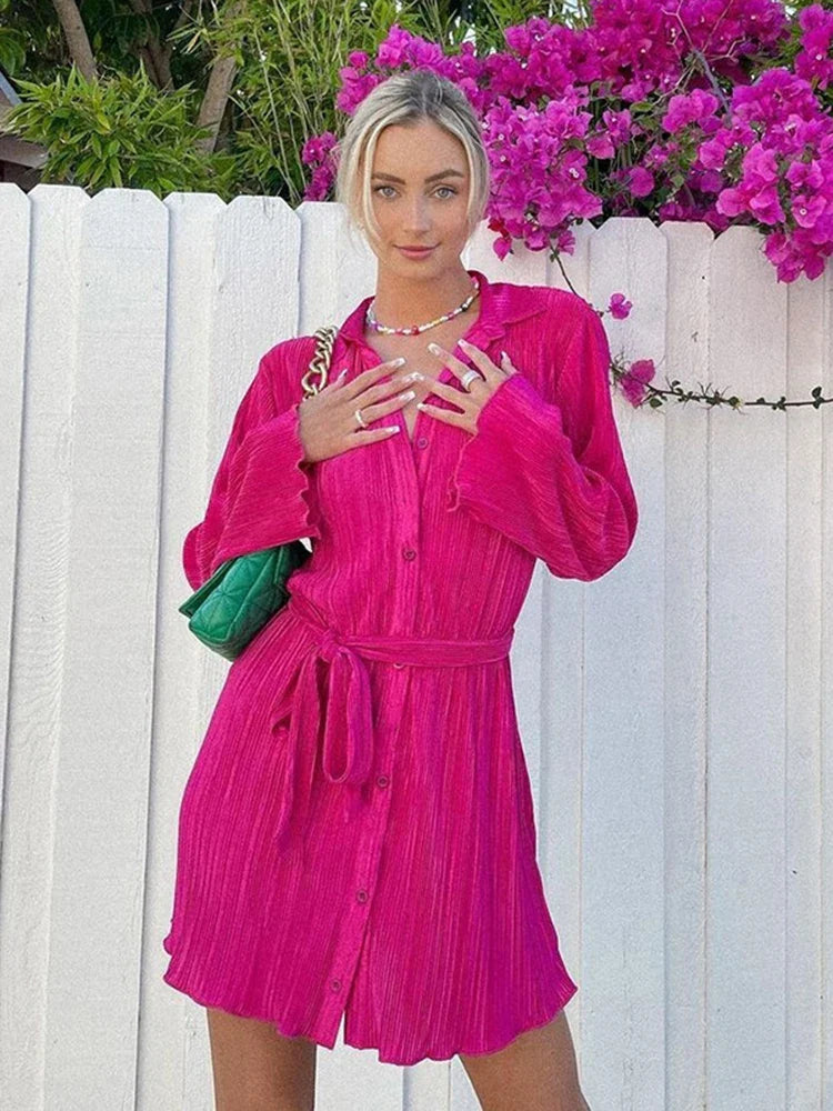 שמלת מיני בד קרפ כיווצים קליל בעיטור כפתורים - איימי