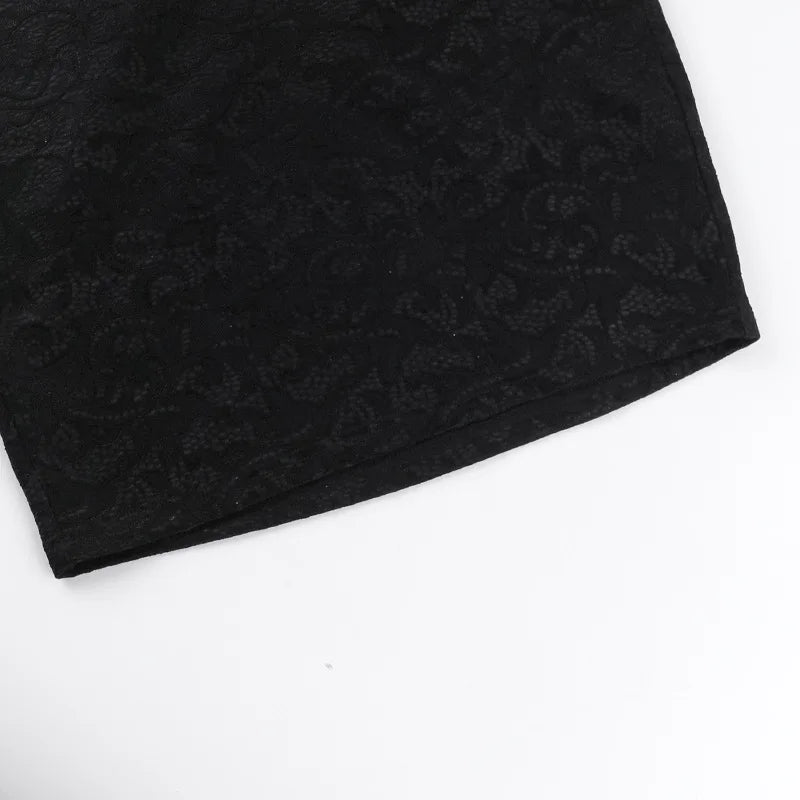 שמלת מיני תחרה צמודה בעיטור סאטן סגירת סיכות - אוליב