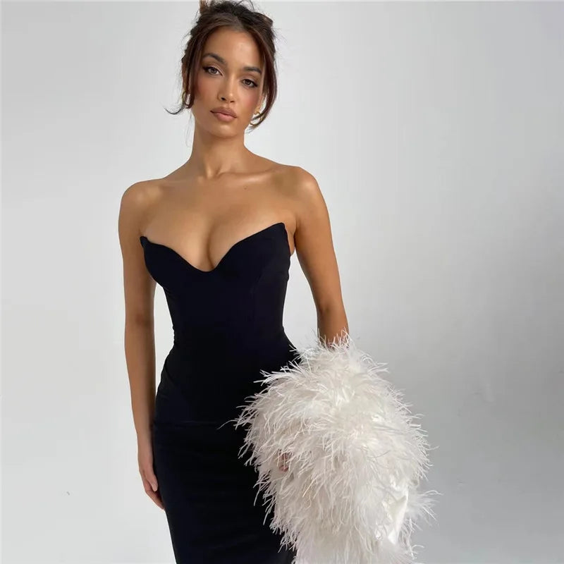 שמלת ערב מקסי סטרפלס מחויטת בד מחטב ומחמיא - ג'ון