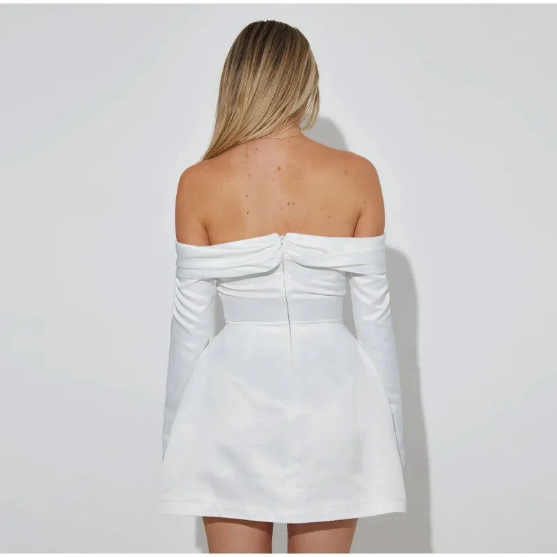 שמלת מיני בגזרת A כתפיים חשופות - מירנדה