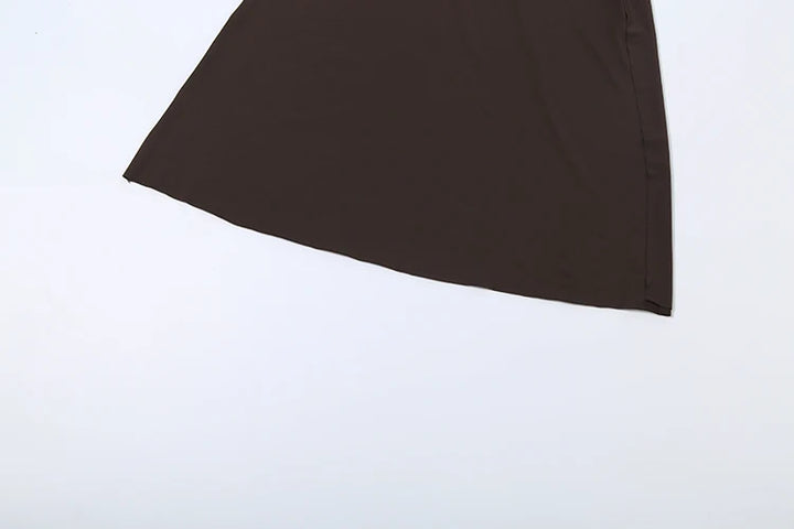 Open-back collar maxi dress with pleats and slit design - Bianca