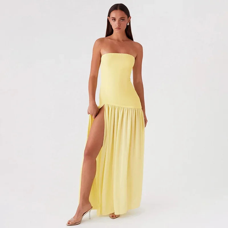 שמלת מקסי סטרפלס בעיצוב שיפון בעיטור שסע - פיה