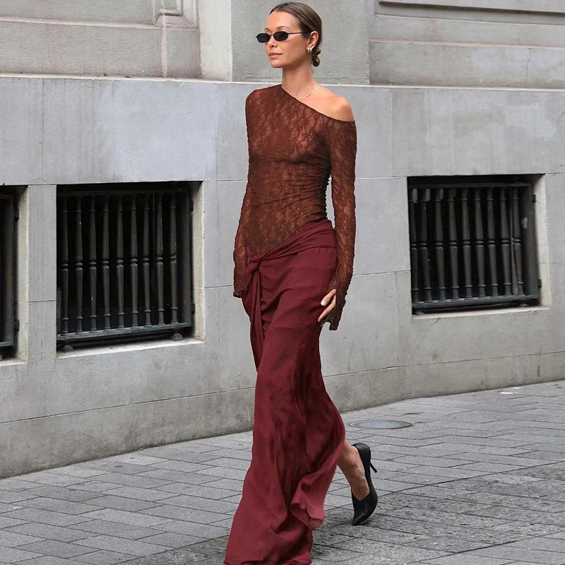 שמלת מקסי בעיצוב שסע ותחרה בעיטור קשירה - WINE