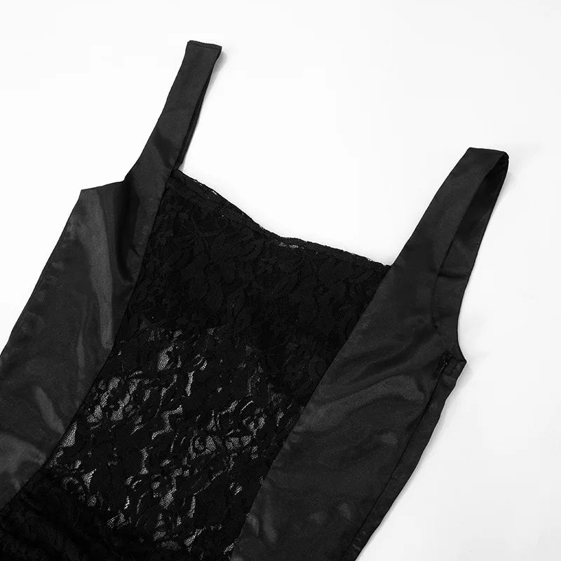 שמלת מיני סאטן בעיטור תחרה בעיצוב כיווצים - Leona