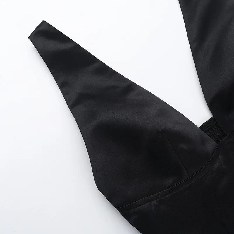 שמלת מיני סאטן צמודה במותן בגזרת A - Dulce