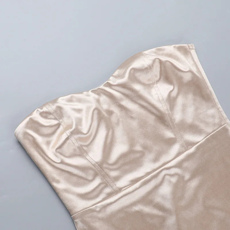 שמלת מיני סטרפלס סאטן מלמלה בעיצוב אסימטרי - לוליטה