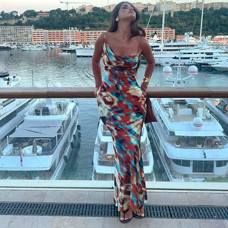 שמלת מקסי סאטן בעיצוב צבעוני - Skylar