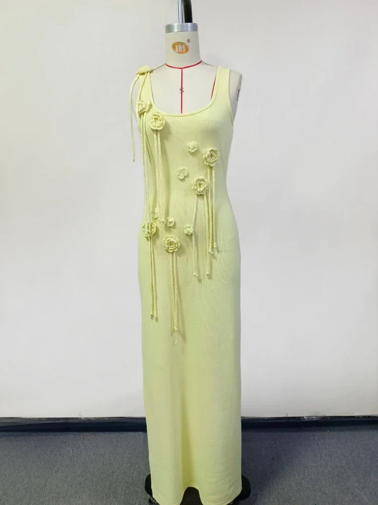 שמלת מקסי חוף סרוגה בעיטור אפליקציות פרחים - Holly