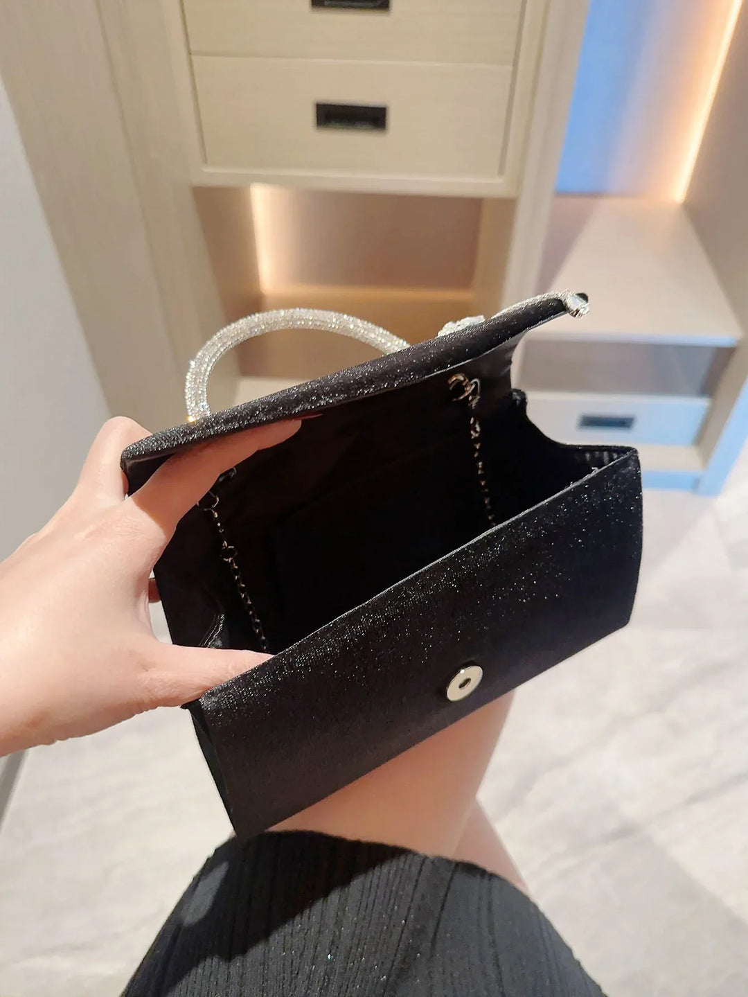Velvet bag with diamond pattern design