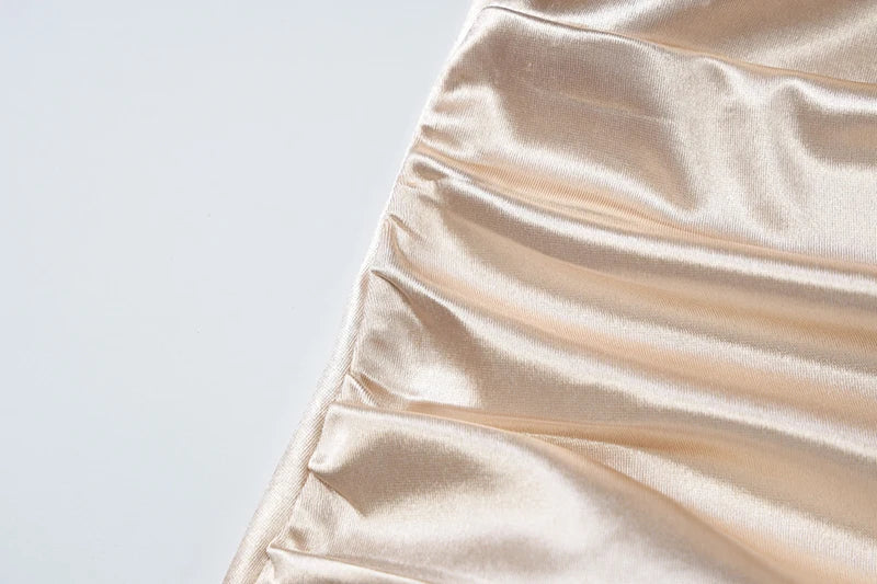 שמלת מקסי סאטן גב פתוח בעיצוב שסע בעיטור צעיף תואם - פיליסיה