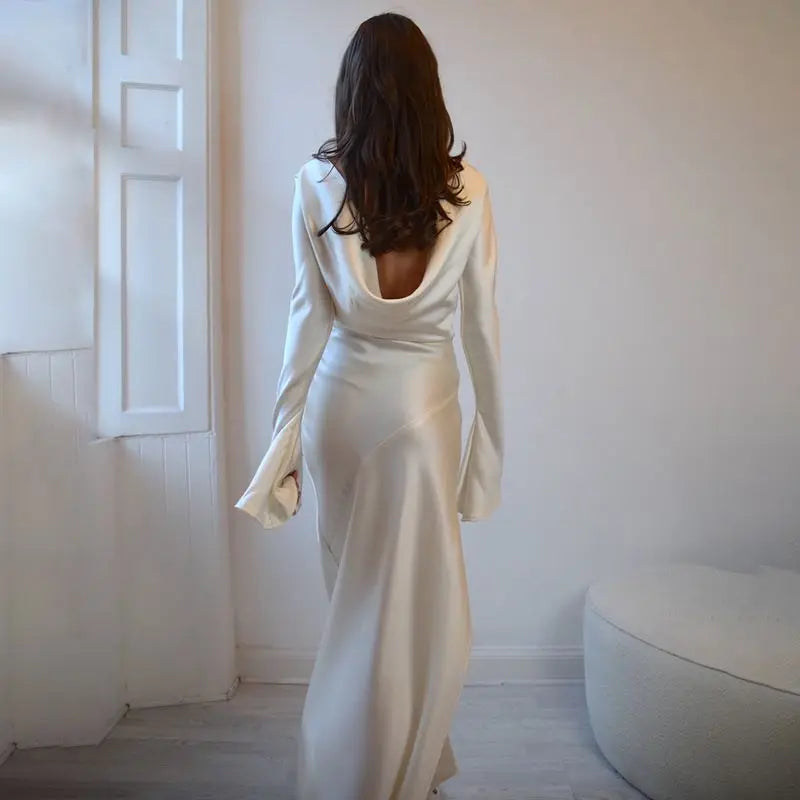 שמלת ערב מקסי סאטן גב פתוח בשילוב שסע ושרוולי פעמון  - מריאן