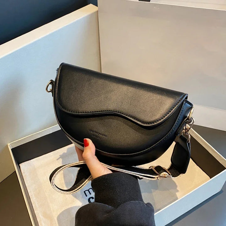 Faux leather bag with thick strap