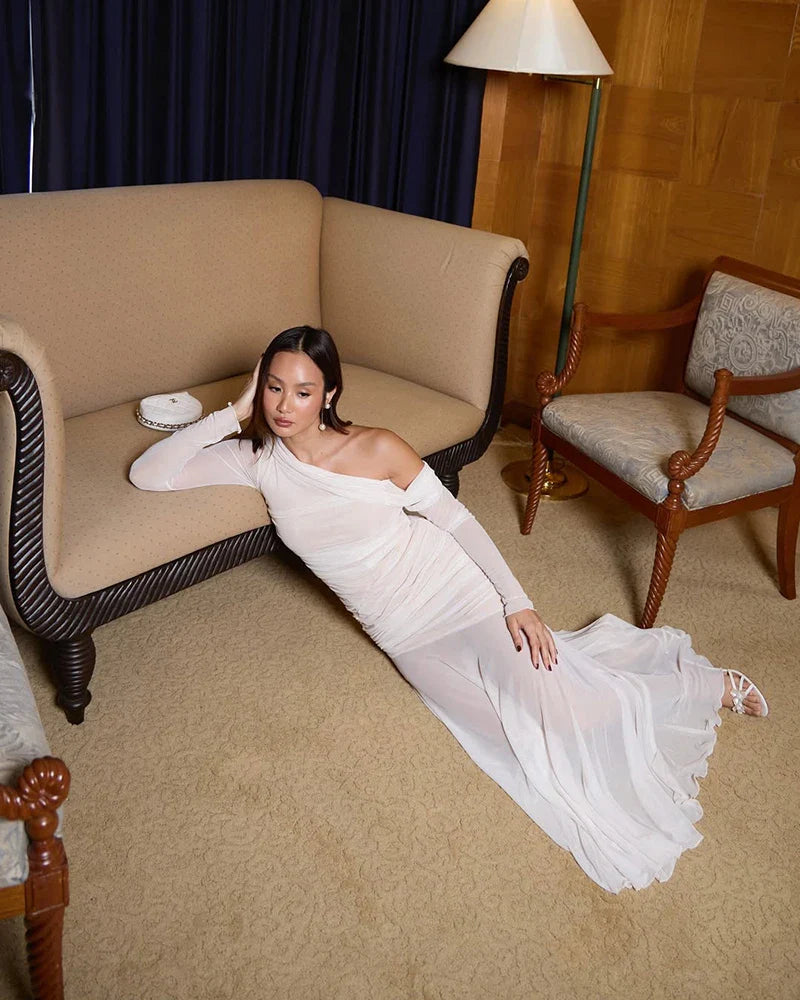 שמלת מקסי כיווצים בעיצוב שיפון כתף חשופה - Claire