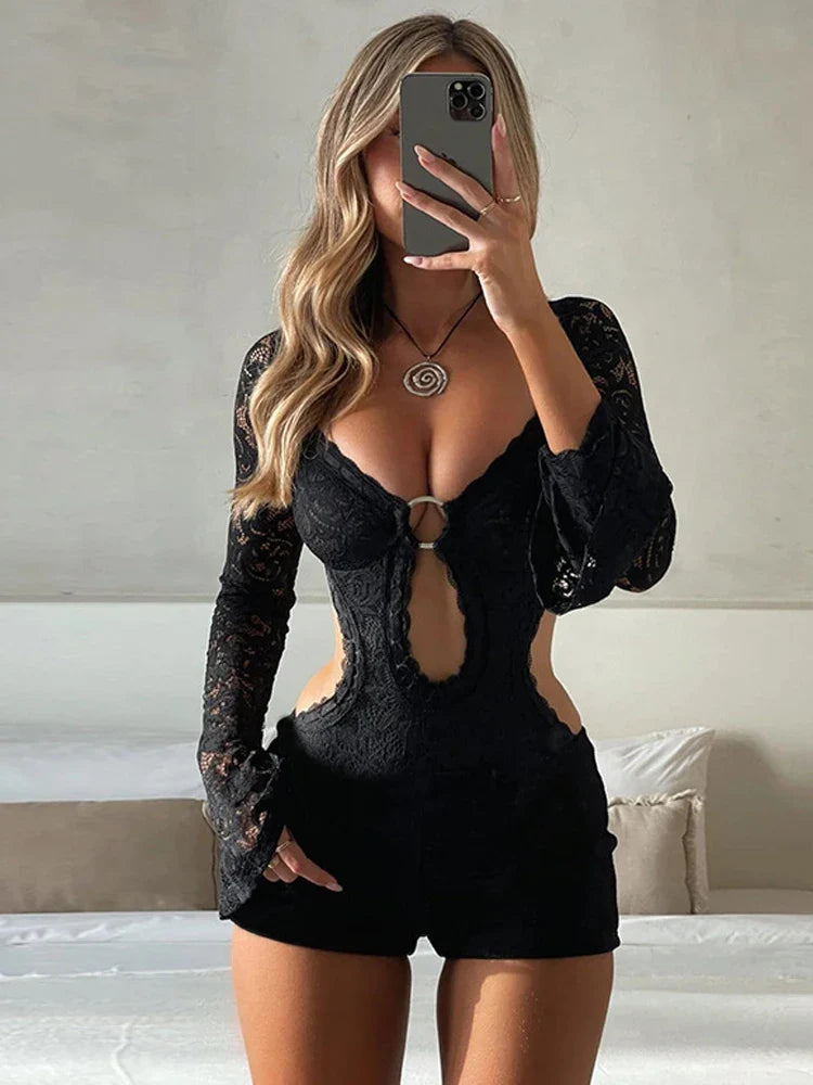 אוברול תחרה קצר שרוולים ארוכים בעיצוב חישוק וגב פתוח - Hunter