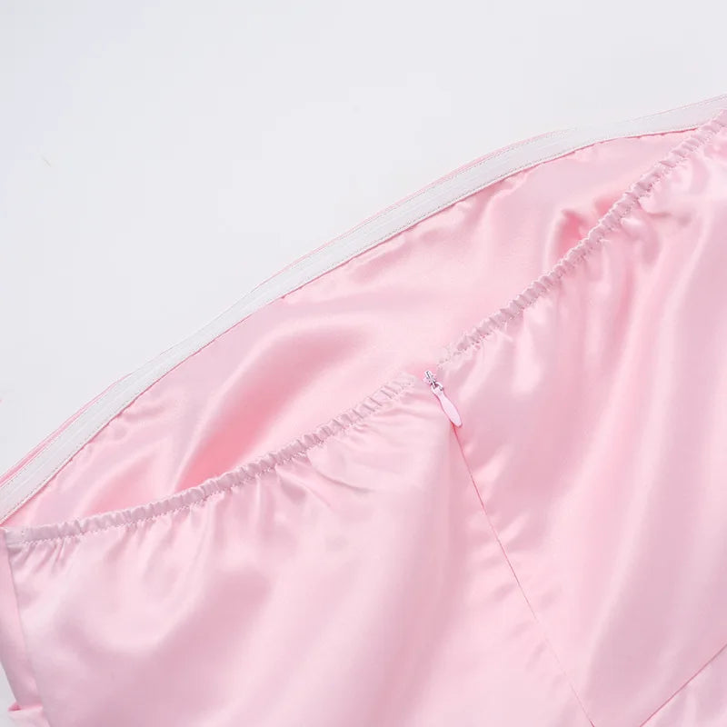 שמלת מיני סטרפלס סאטן בעיטור שובל - מגי