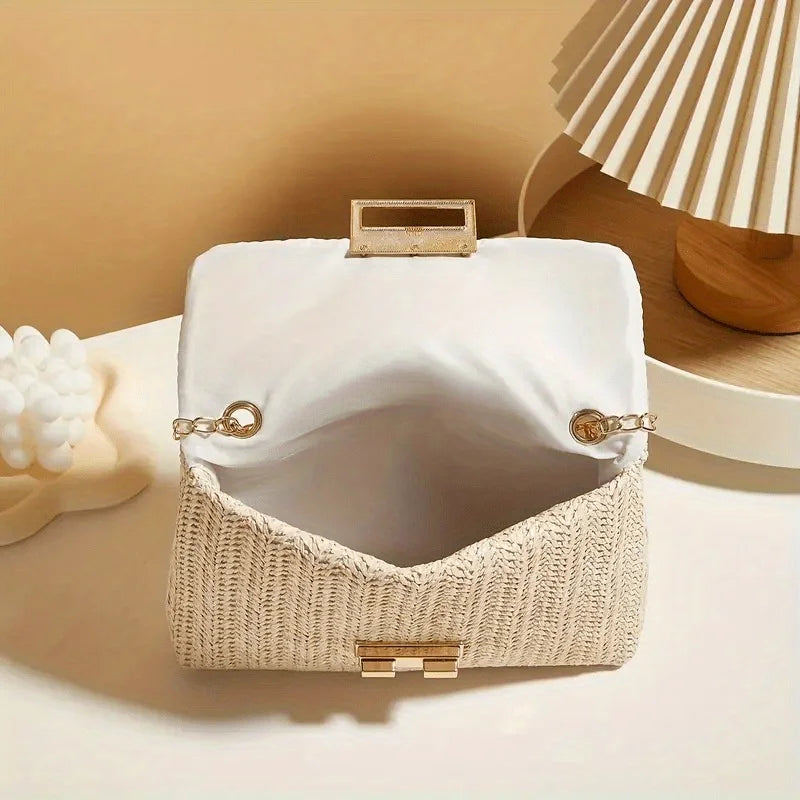 Small straw bag with chain strap design
