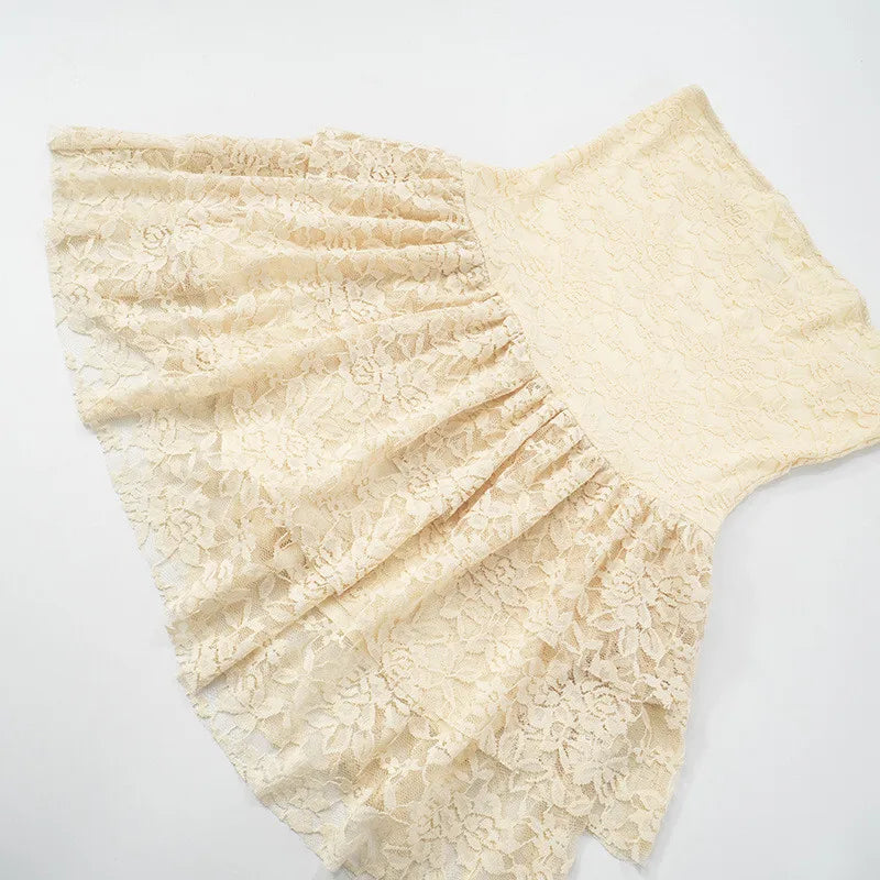 שמלת מיני סטרפלס מלמלה תחרה בעיצוב מדורג - מיה לי