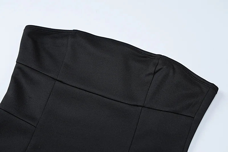 שמלת מיני סטרפלס קלאסית בגזרת שעון חול - מירן