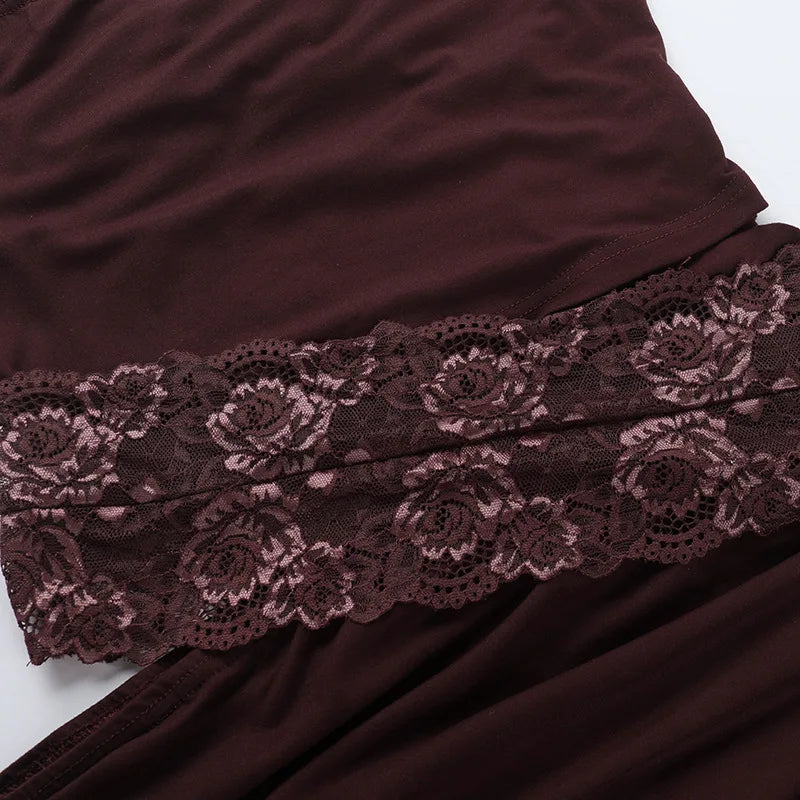 שמלת מיני בעיטור תחרה ופתח - ריטה