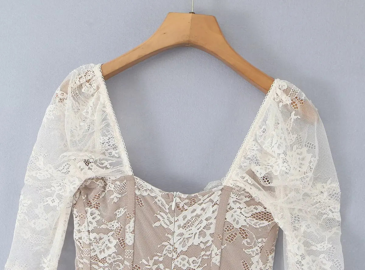 שמלת מידי תחרה - אליזבט