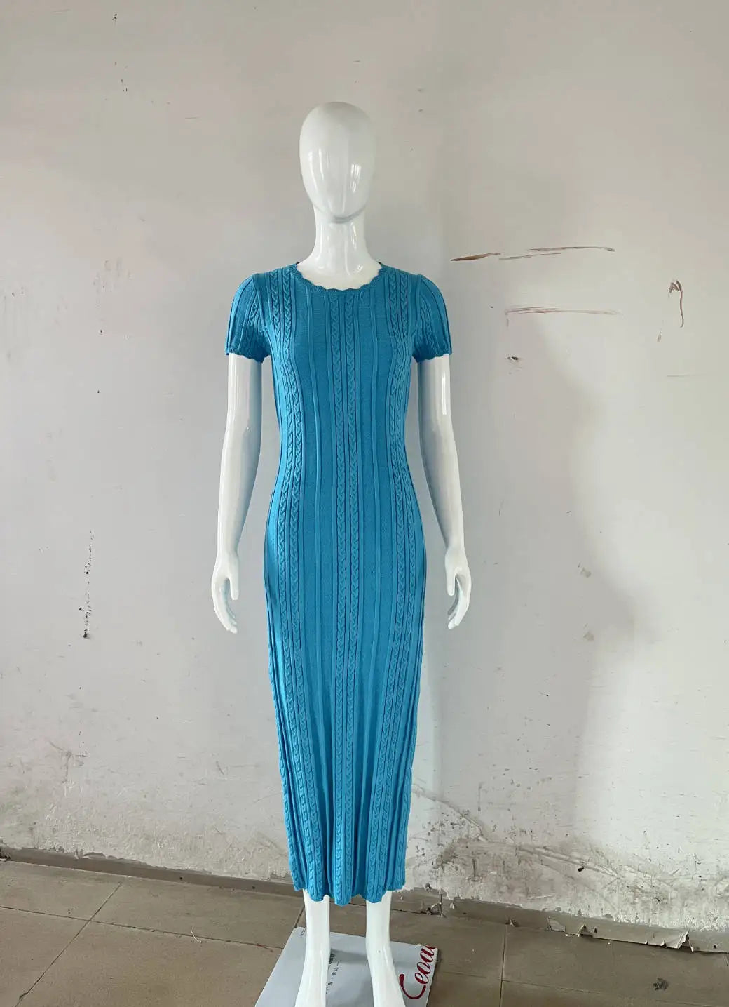 שמלת מידי סרוגה - טולה