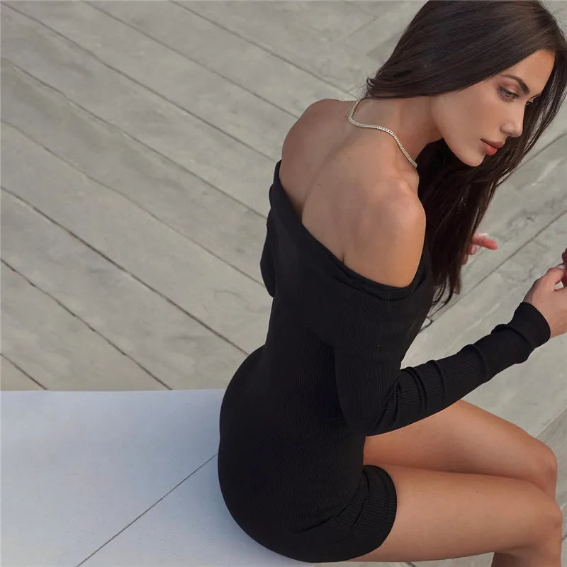 חליפת חלק אחד סרוגה כתפיים חשופות - מיי