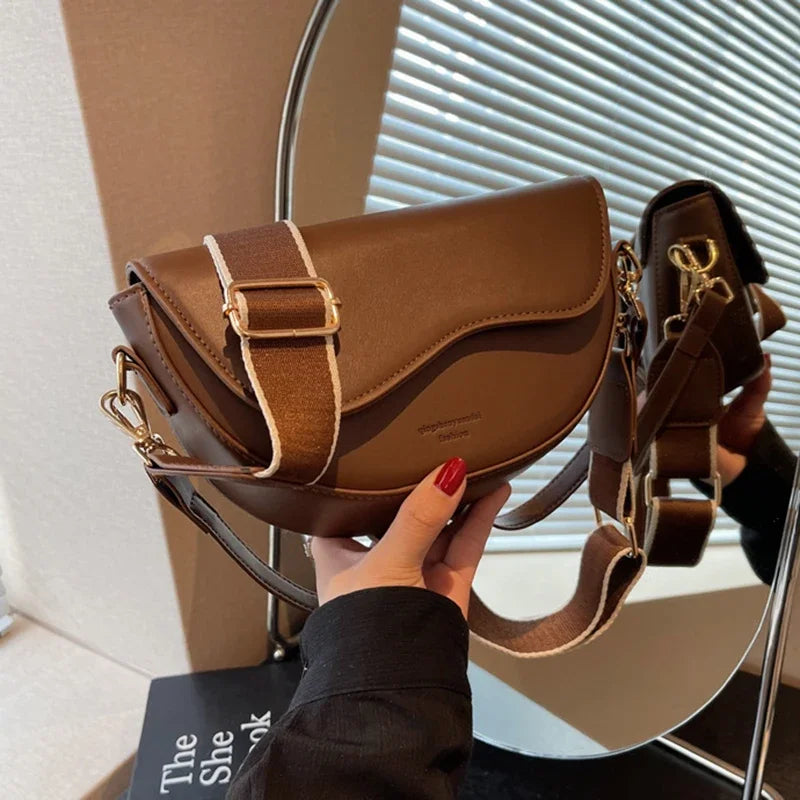 Faux leather bag with thick strap
