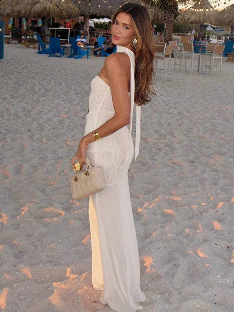 שמלת מקסי סטרפלס כיווצים בעיצוב פתח ורשת בעיטור אבזם וצעיף תואם - טולום