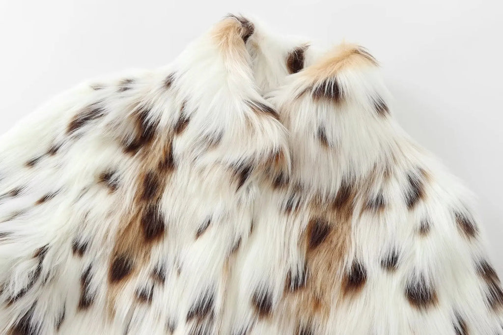 מעיל פרווה - רירי