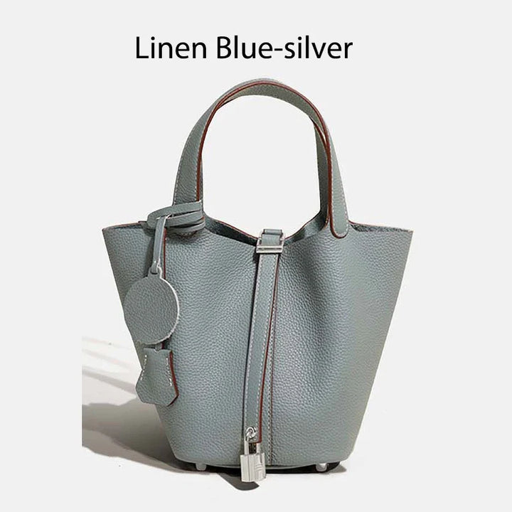 Leather bag with classic design