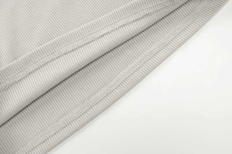 חליפת שני חלקים סרוגה חולצת כתפיים חשופות בגזרה אסימטרית ומכנסיים ארוכים - ROZIE