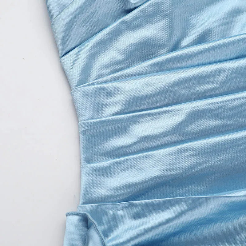 שמלת מקסי סטרפלס סאטן בעיצוב כיווצים ושסע - עמליה