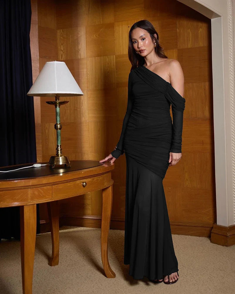 שמלת מקסי כיווצים בעיצוב שיפון כתף חשופה - Claire